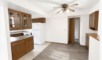1512 S 5th St, Aberdeen, SD 57401