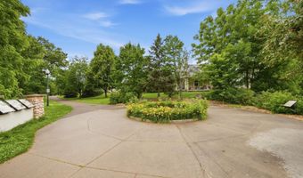 1610 Riverspointe Ct, Anoka, MN 55303