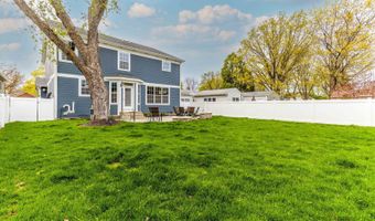 705 N Kaspar Ave, Arlington Heights, IL 60004