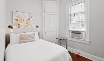 111 PATRICK St N #1, Alexandria, VA 22314