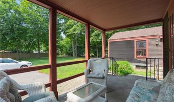 130 E Main St, Clinton, CT 06413