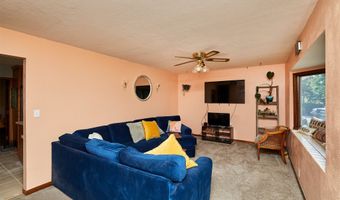 1612 Horse N Buggy Dr, Adel, IA 50003