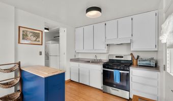 188 HALE St 7D, Hilo, HI 96720