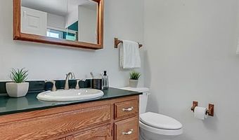 713 Barham Down Dr, Ballwin, MO 63011