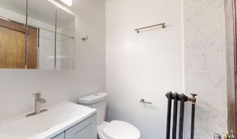7 W Campbell St 4, Arlington Heights, IL 60005