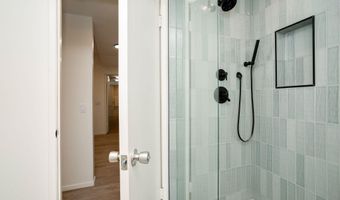 17914 Magnolia Blvd 135, Encino, CA 91316