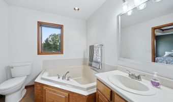 7833 Garman Rd, Auburn, IN 46706