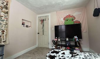 72 Boothby St, Augusta, ME 04330