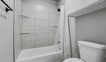 2121 Longhorn Trl, Altus, OK 73521