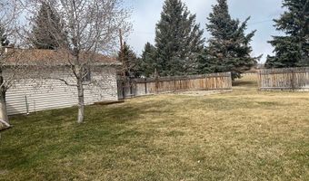2202 Wallace St, Cody, WY 82414