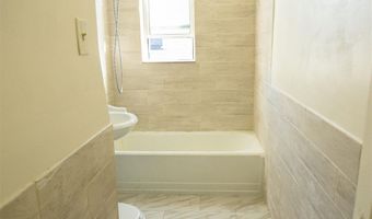 573 AVENUE E 4, Bayonne, NJ 07002