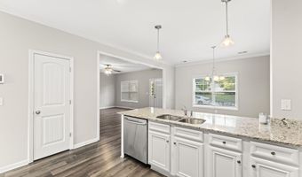 3150 Mayflower Ln, Sumter, SC 29150