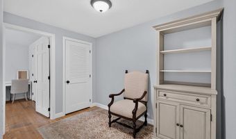 6 Hawthorne Cir, Andover, MA 01810