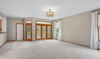 803 NE Rosewood Ln, Ankeny, IA 50021