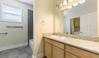 318 Saint Francis St, Bay St. Louis, MS 39520