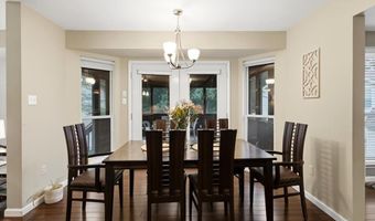 20 Greystoke Ct, Ballwin, MO 63021
