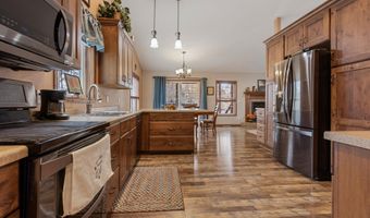 1415 Nicklaus Dr, Aberdeen, SD 57401