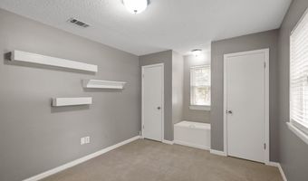 5710 Oakbrook Rd, Alexander, AR 72002