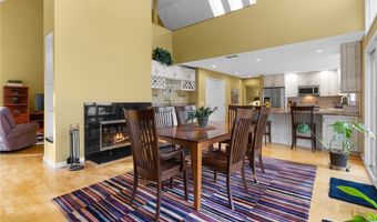 985 Goldenrod Trl, Aurora, OH 44202