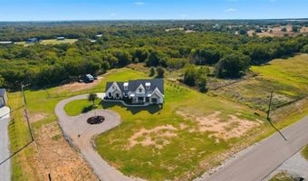 350 Rolling Ranch Blvd, Alvord, TX 76225