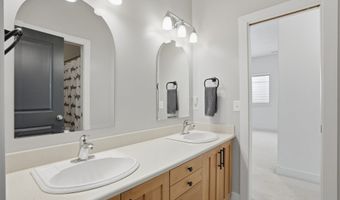 223 E 2050 N, Centerville, UT 84014