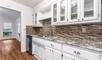 17 Mellor Ln, Bella Vista, AR 72715