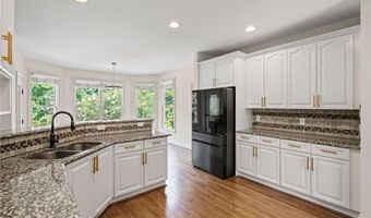 12857 Waterside Dr, Alpharetta, GA 30004