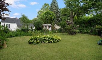 39 Greenfield Ave, North Providence, RI 02911