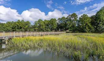 2710 Bluestem Dr, Beaufort, SC 29902