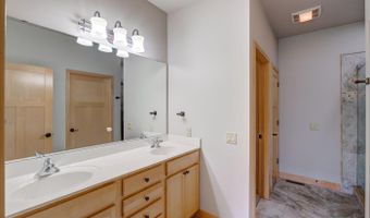 5205 Blazingstar Ln, Fitchburg, WI 53711