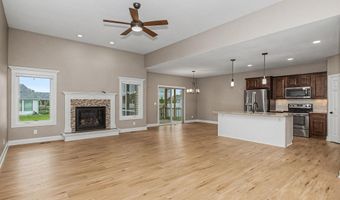 2715 Danbury Rd, Ames, IA 50010