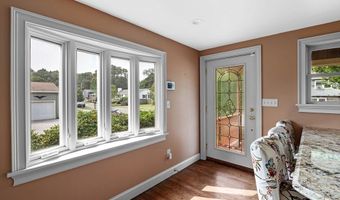 4 Butterworth Rd, Beverly, MA 01915