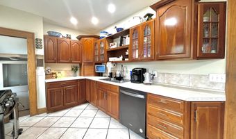906 Locust St, Atlantic, IA 50022
