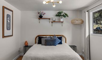 18943 Martingale Cir, Bend, OR 97703