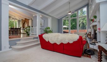 4450 Trapline Dr, Anchorage, AK 99516