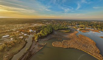 Riviera Drive, Biloxi, MS 39532