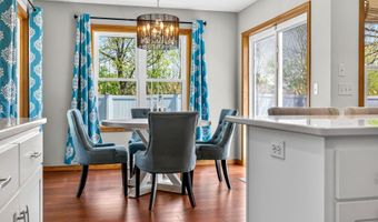 N9168 Cherry Meadow Dr, Appleton, WI 54915