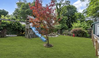 614 Bay Blvd, Bayville, NJ 08721