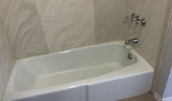 705 W Hermosa Dr, Artesia, NM 88210