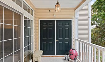 20385 BELMONT PARK Ter 103, Ashburn, VA 20147