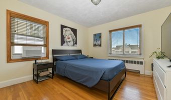 4635 Washington St 4, Boston, MA 02131