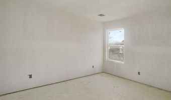 702 W 6th St, Atoka, OK 74525