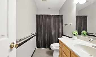 1303 Virginia Ln, Auburn, IN 46706