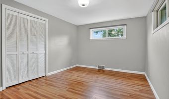 5849 Wilson Dr, Bethel Park, PA 15102