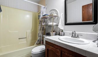 17710 China Gulch Dr, Anderson, CA 96007
