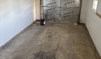 802 Avenue E, Beaver, OK 73932