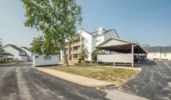 1445 Whispering Creek Dr E, Ballwin, MO 63021