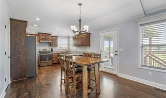 14172 Rockaway Ct, Basehor, KS 66007