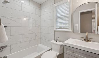 8217 CINDY Ln, Bethesda, MD 20817