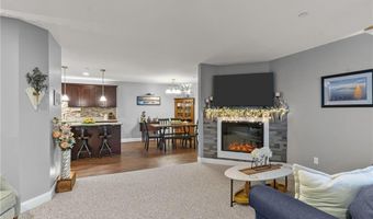 40 Saw Mill Dr 203, North Kingstown, RI 02852